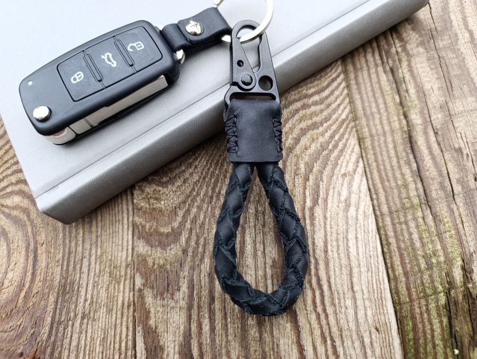 Кожаный брелок для ключей.Брелок шкіряний на ключі