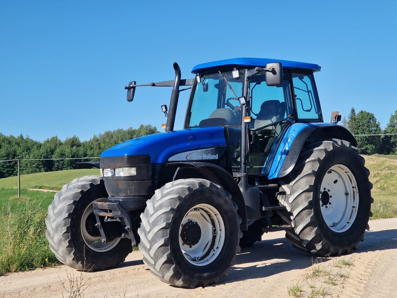 New Holland TM 140 SuperSteer