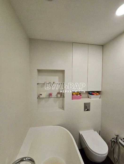 Продам 3 к.кв - 94 м2, Новострой, ЖК Плехановский, ул Молочная