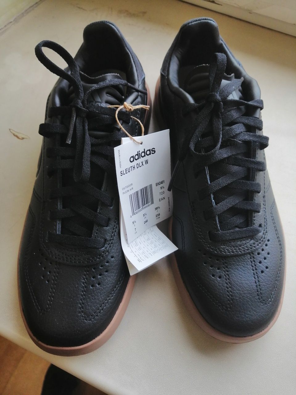 Нові чорні кросівки, кеди оригінал Adidas, розмір 38