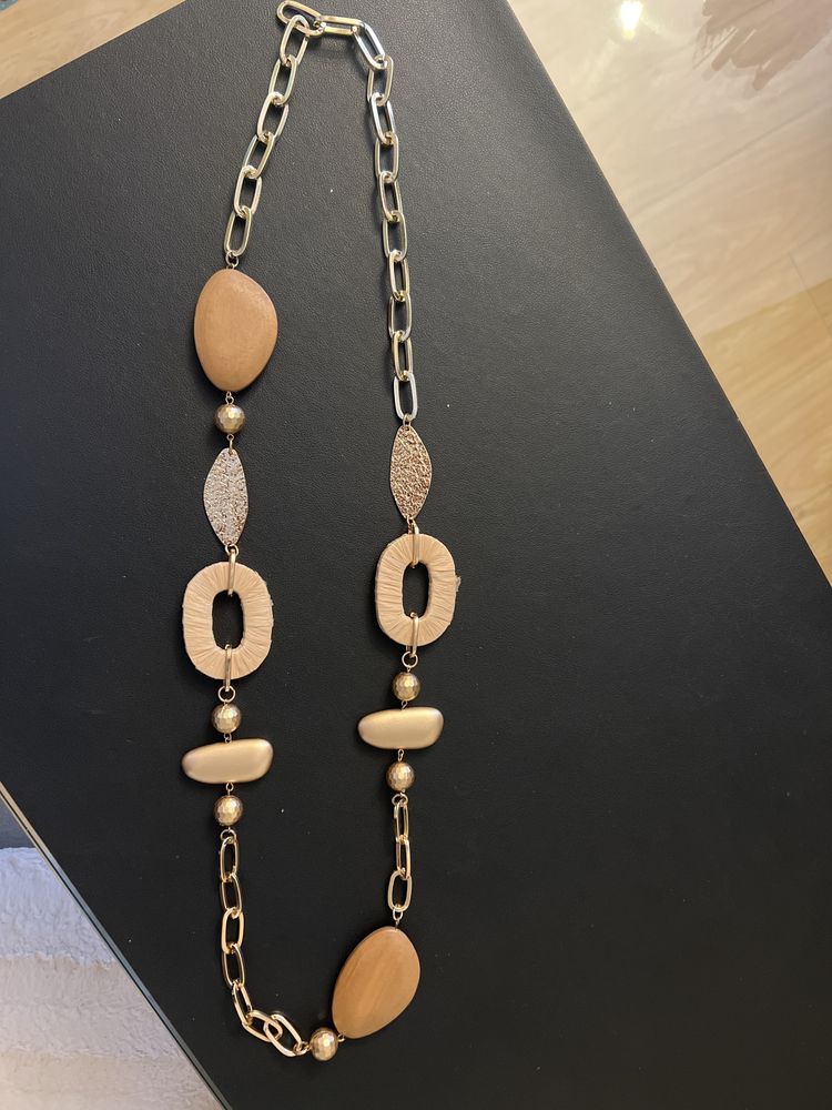 Colar de senhora