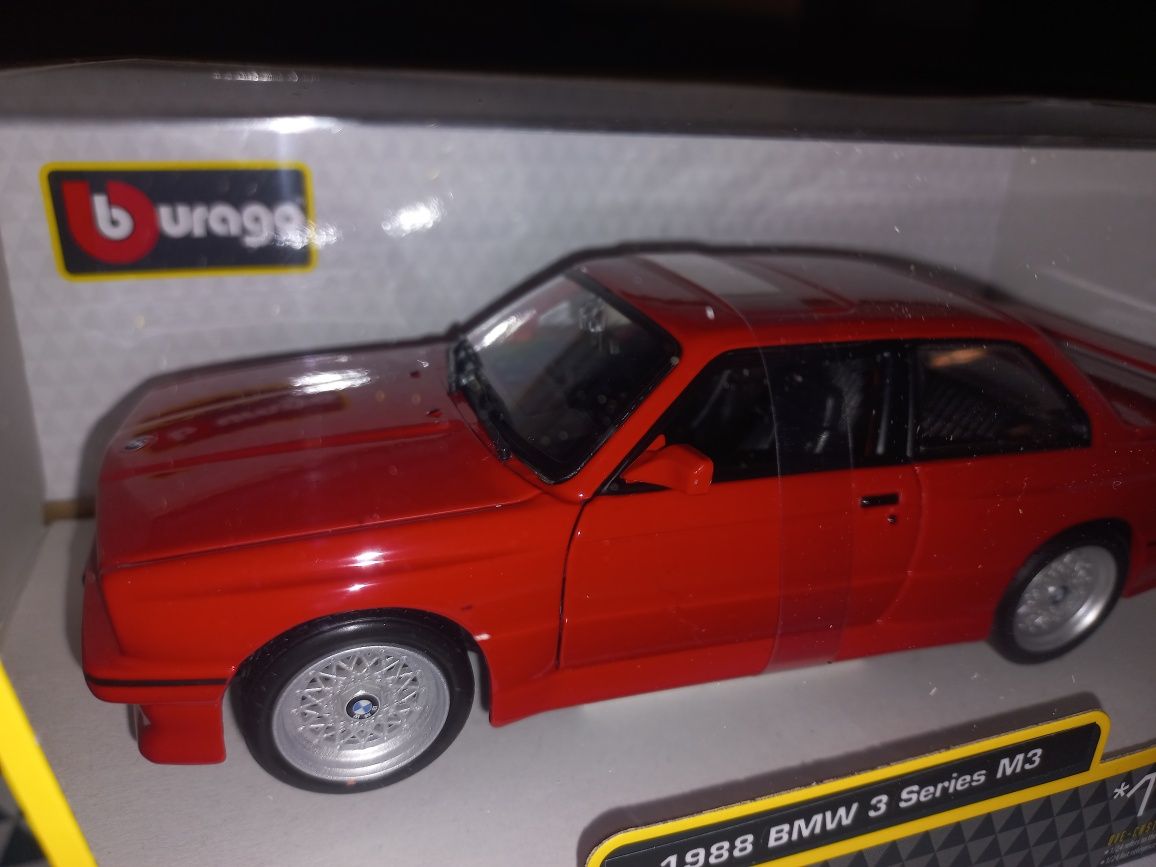 Bburago BMW M3 1988,skala 1:24
