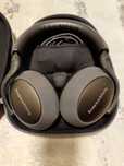Bowers & Wilkins PX7 space grey