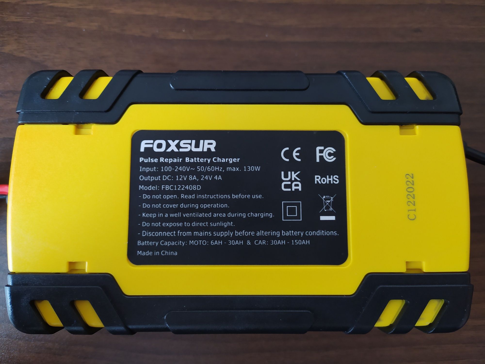 FOXSUR  12V 24V - импульсное зарядное устройство