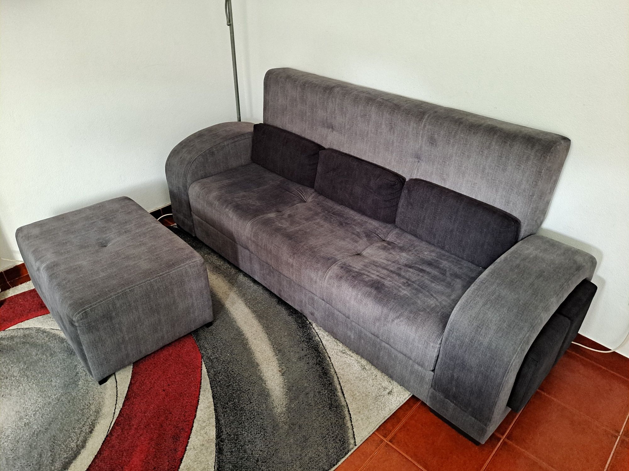 Vendo sofá chaise long c/cama