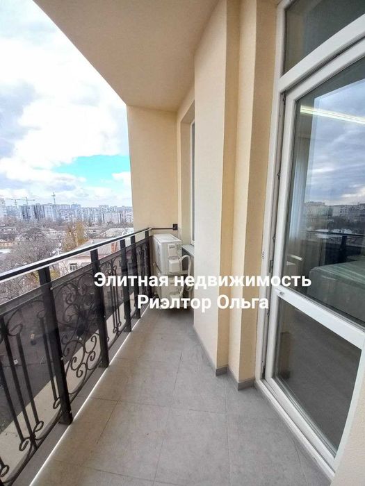 Сдам в центре! Новая 1-комн + кухня - студия в ЖК "Новосельский"