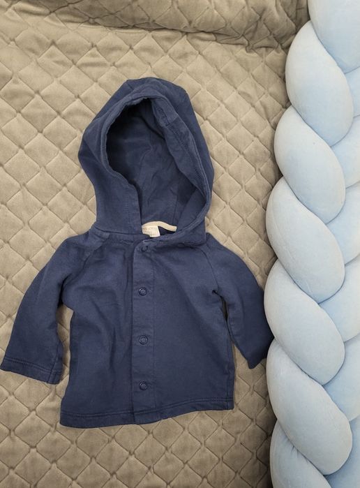 Bluza NEXT 56 cm 4,5 kg do 1 miesiąca dla noworodka granat wyszywana
