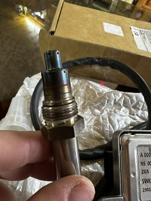 Датчик NOX (НОКС) на Mercedes W 906 216 216 319 516 519 A0009053403