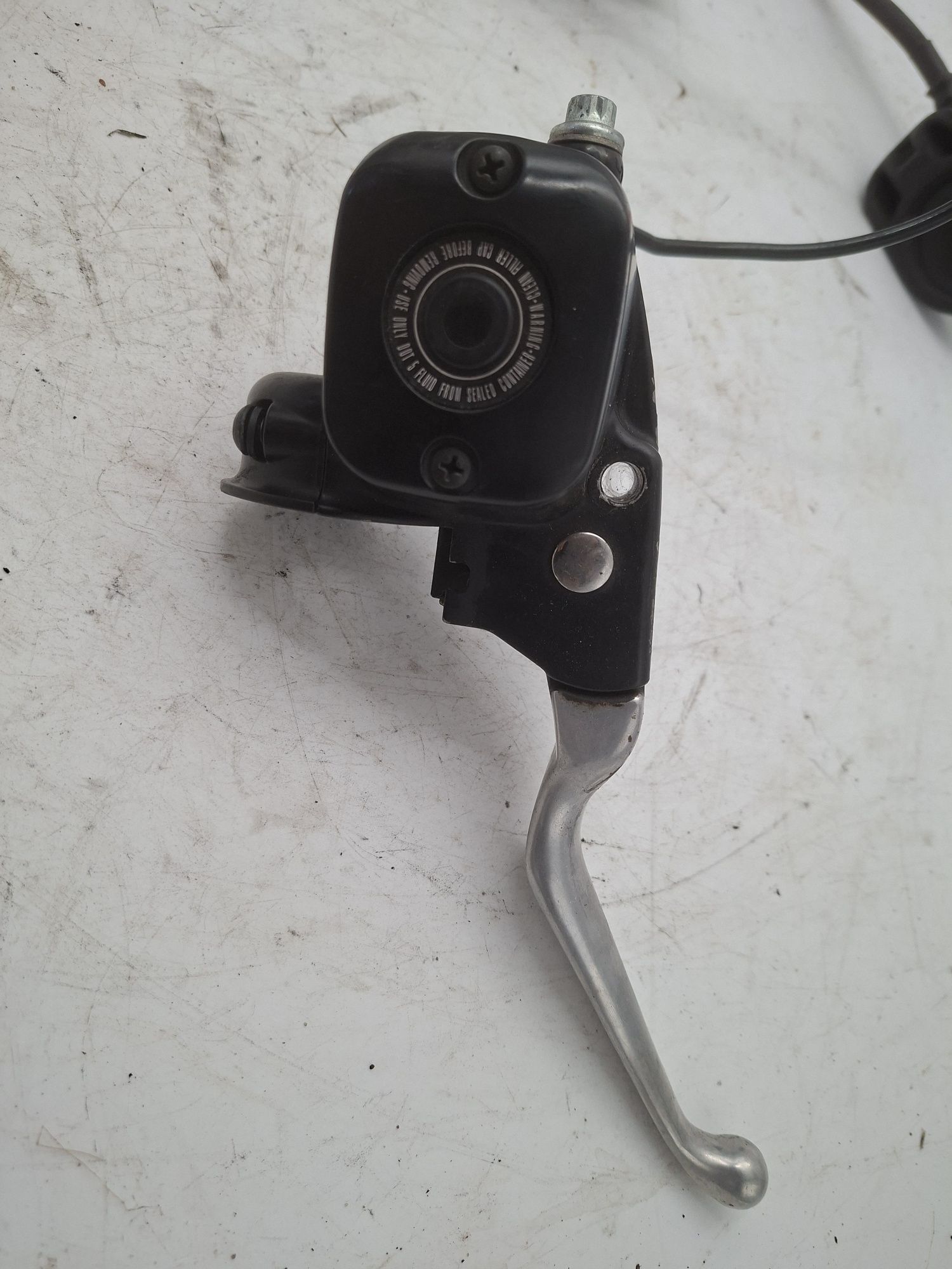Harley Davidson flhtc Electra pompa hamulcowa 11/16