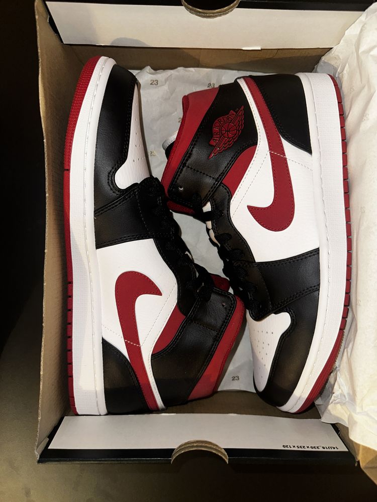 Jordan 1 Mid Gym Red 45