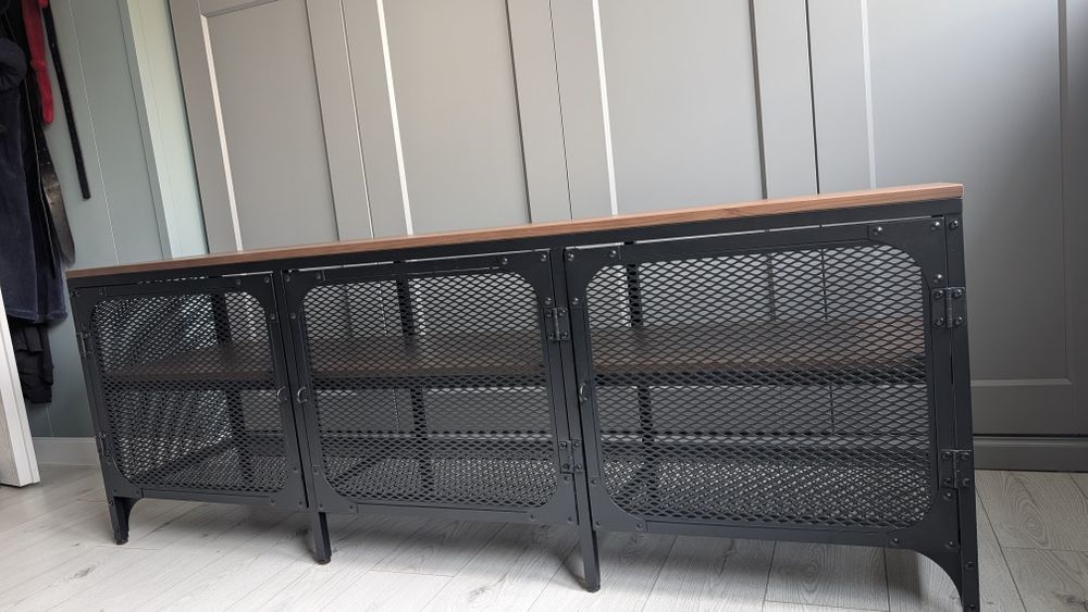 Szafka RTV Ikea Fiallbo, metal drewno pod telewizor