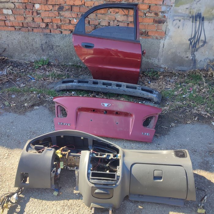 Задняя ляда дверь торпеда daewoo lanos sens Чери Амулет Amulet Славута