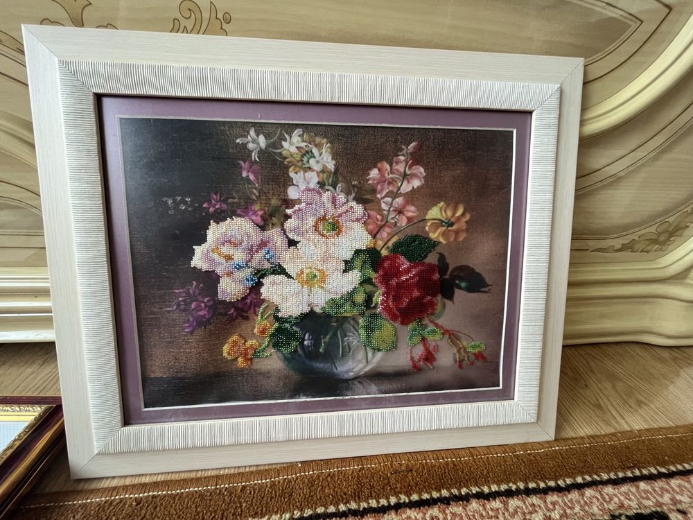 Картина вишита бісером «Ваза с цвнтами», картина бисером