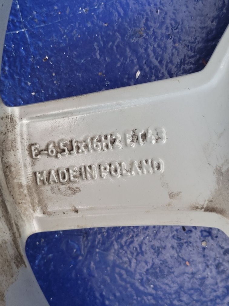 Alufelga Felga 16 Audi 81A Q2 Q3 A3 A4 5x112 LUBIN