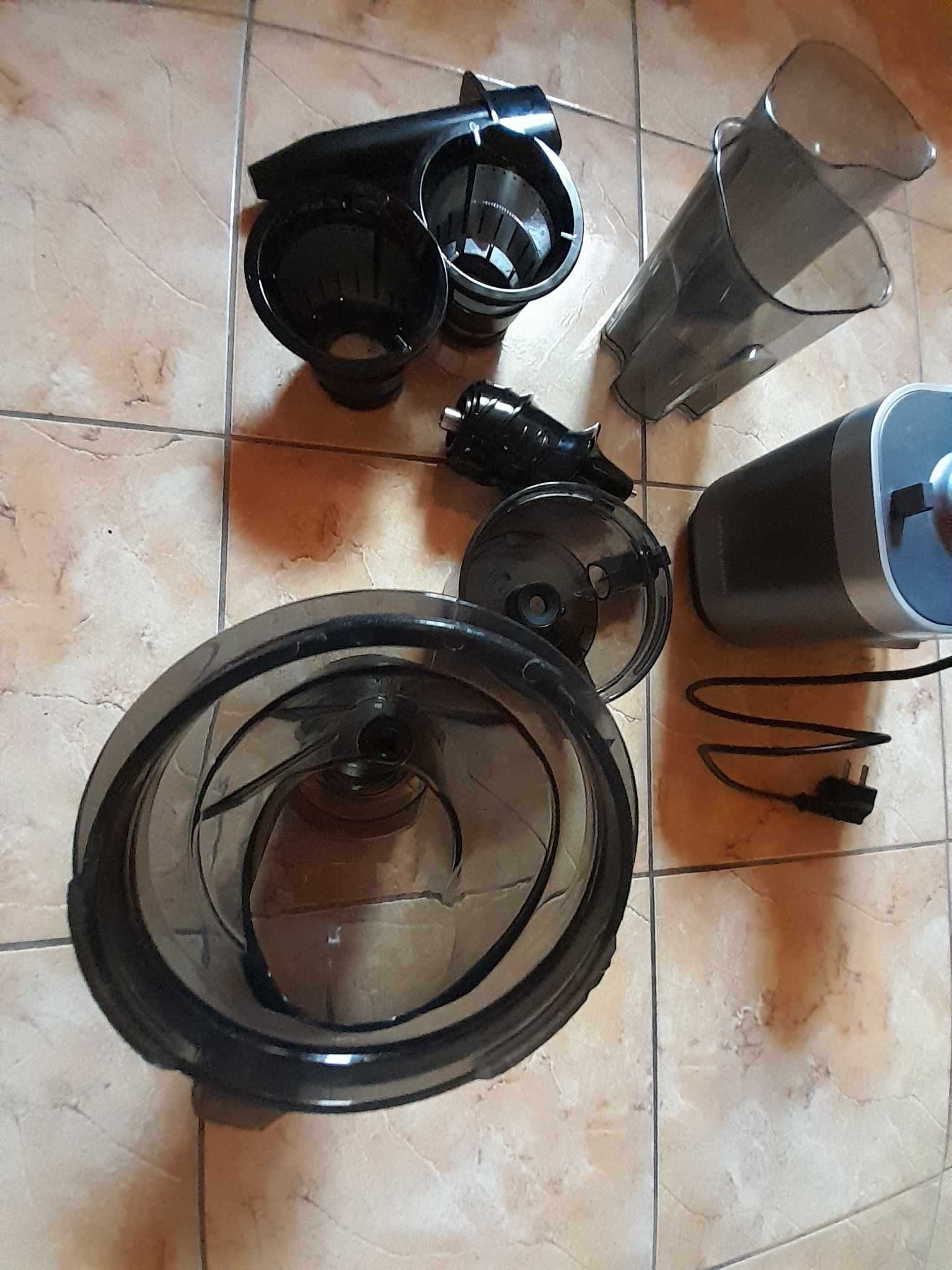 Wyciskarka do soku wolnoobrotowa Gotze&Jensen SJ701T