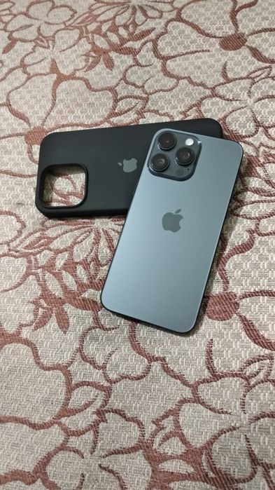 iPhone 15 Pro max 512 GB нa Android