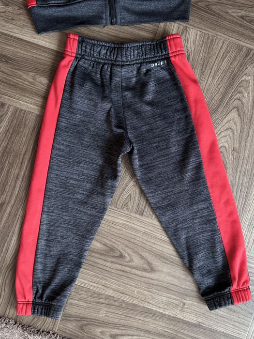 Теплий на флісі спортивний костюм Nike 3-4 98-104 см+кросівки 28 р