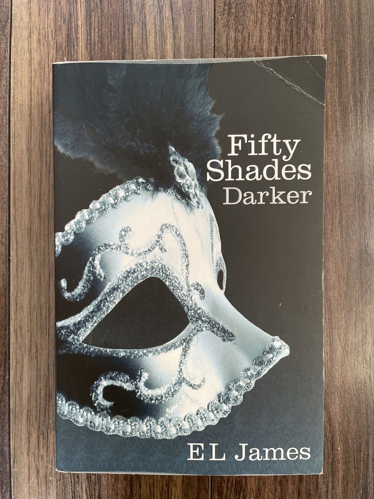 Fifty shades darker - e l James - książka w języku angielskim