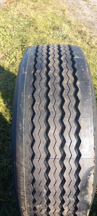 Opona ciężarowa bieżnikowana 385/65R22,5