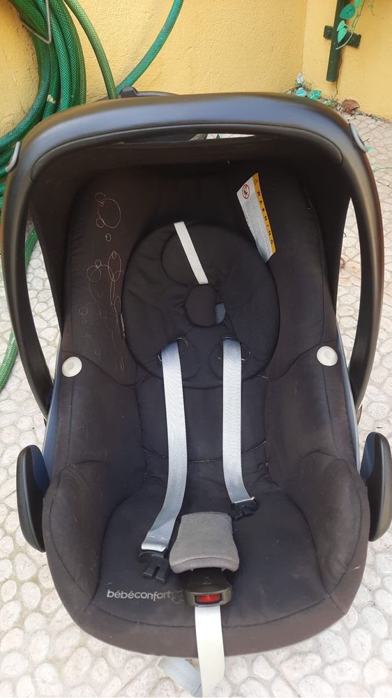 Carrinho Quinny e babycoque Maxi cosi