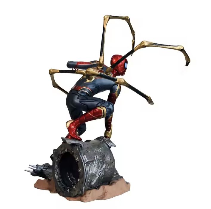 Estátua da Marvel do Homem Aranha com 20 centímetros.