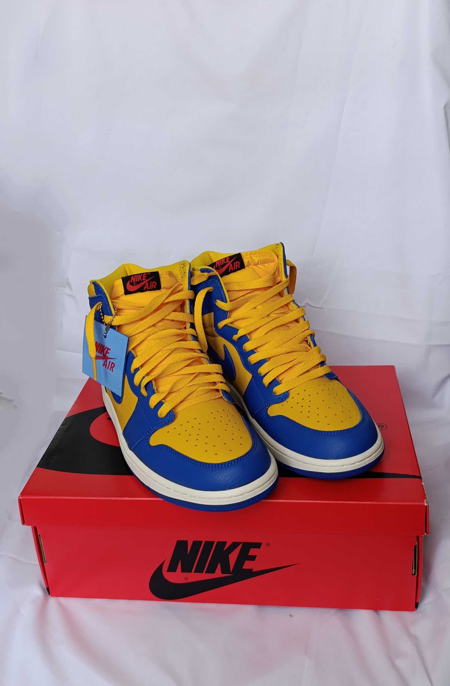 Nike WMNS AIR JORDAN 1 Retro Hi Og