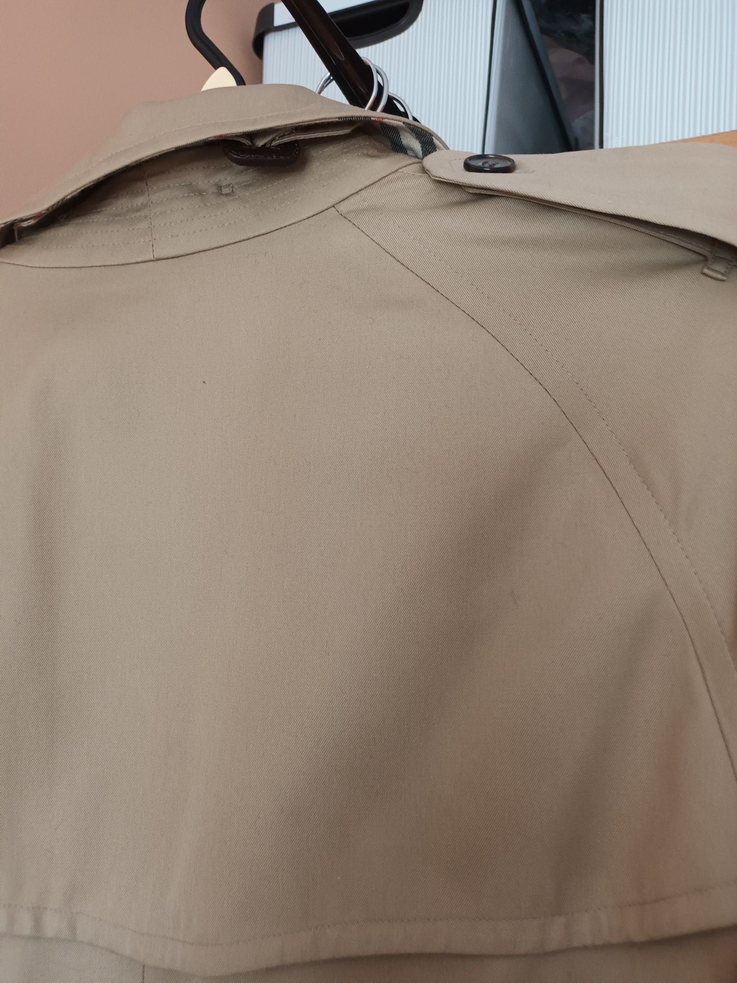 Pisz sms..Płaszcz Burberry,ang, męski kolor beżowy