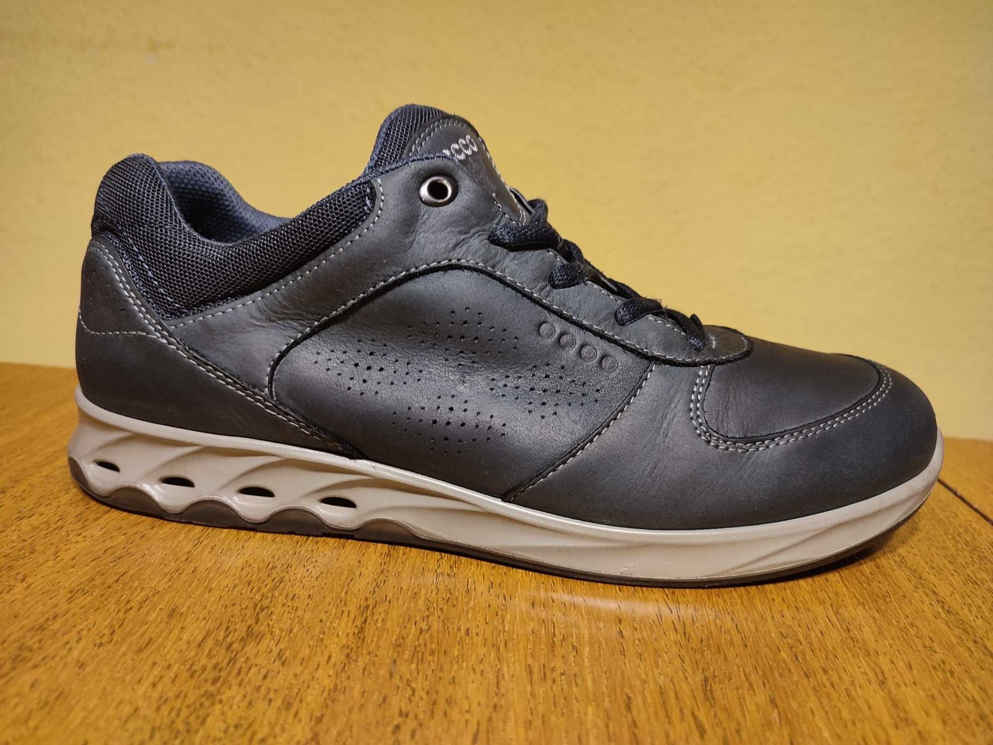 Buty sneakersy ECCO WayFly skóra męskie rozm.39 (wkł. 25,9cm)