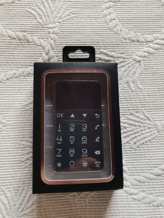 ZTC - G200 - Telemóvel Ultra fino, card phone - NOVO