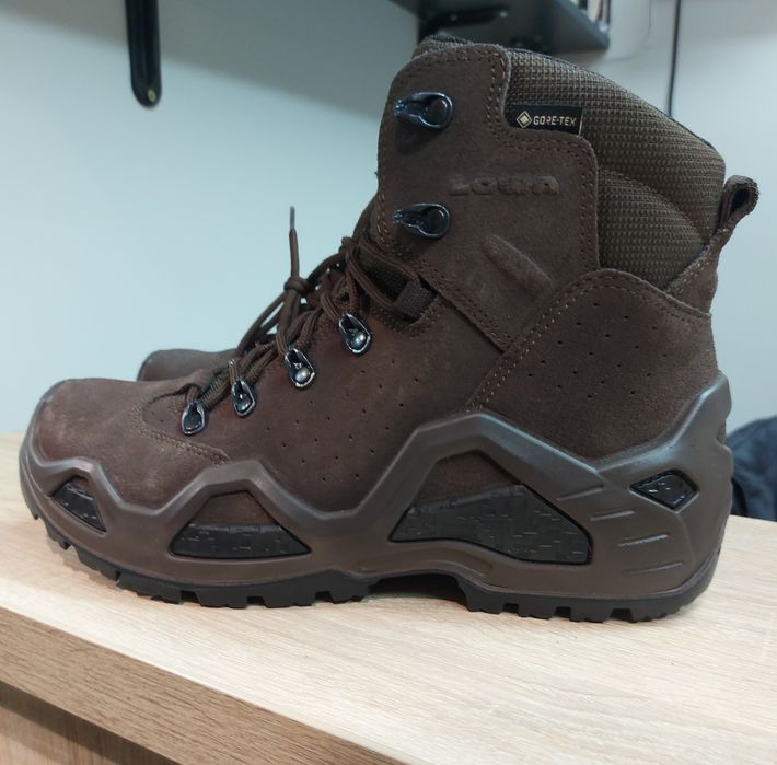 Чоловічі тактичТактичні черевики LOWA Z-6S GTX C Dark Brown