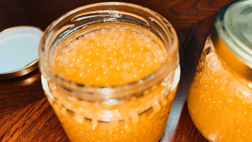 Свіжа ікра "Гольця" власного виробництва.