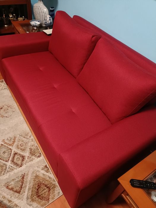 Sofá cama vermelho