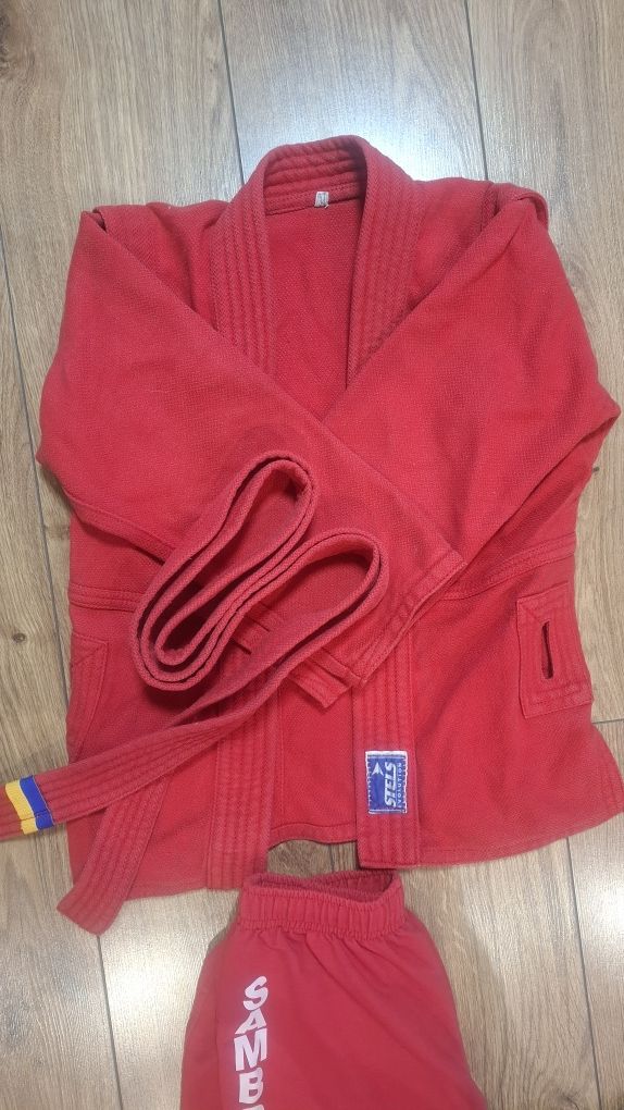 Продам самбовку Stels детскую 34р ,кимоно,7-9 лет