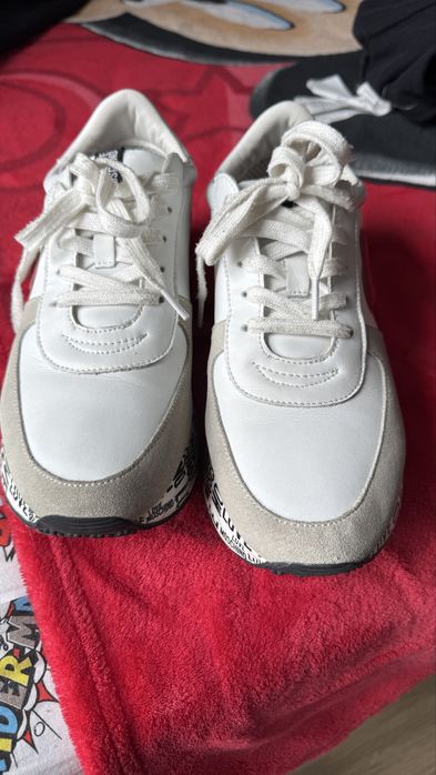 Кросівки moschino