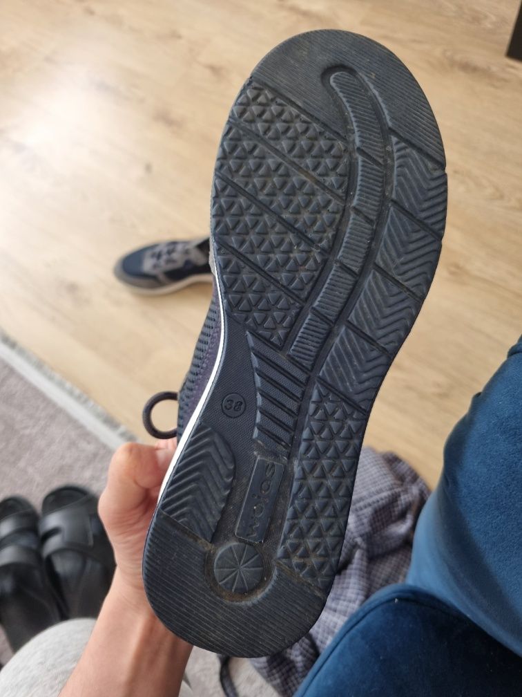 Buty sportowe wojskowe