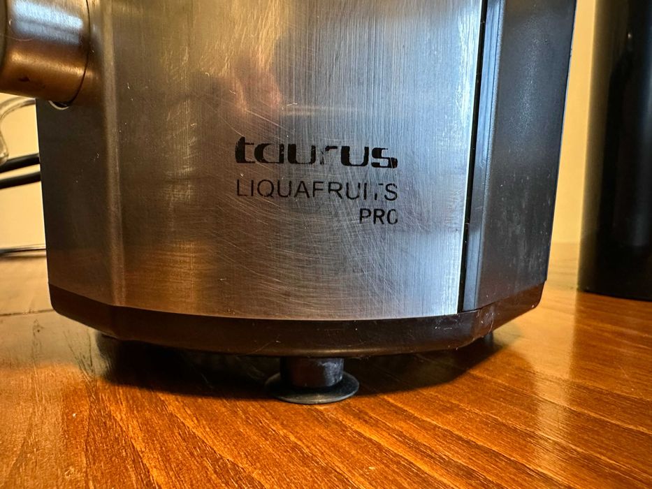 Liquidificador de Frutos Taurus