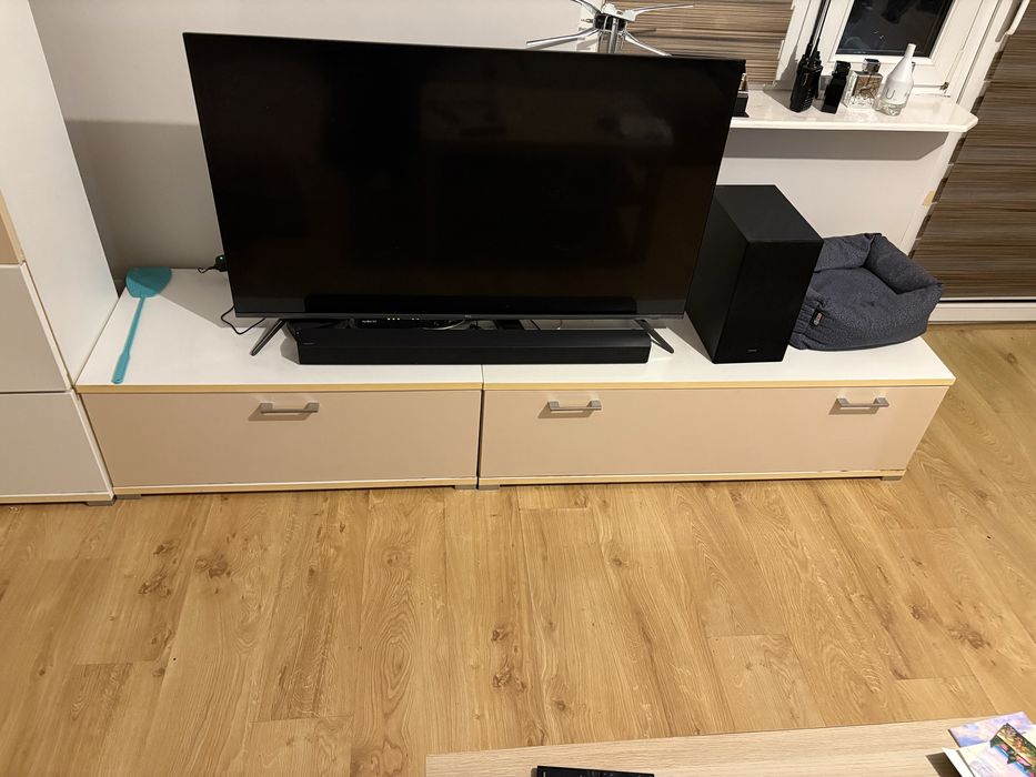 Zestaw mebli szafka wiszaca dwie male pod telewizor