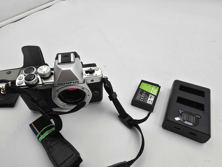 Aparat Olympus OM-D E-M10 MARK II