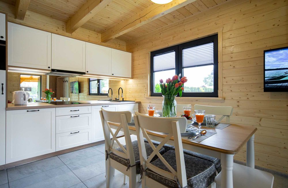 Domki nad jeziorem Goszcza w Lubrzy z jacuzzi i sauną