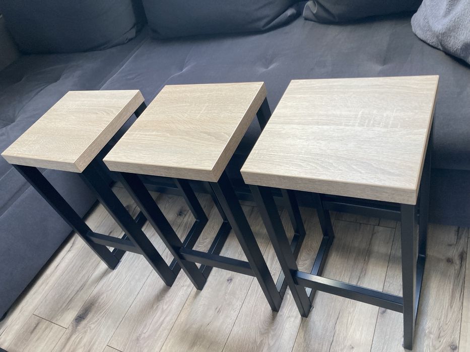 Hoker barowy malowany proszkowo