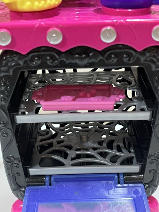 Ігровий набір "Кухня" Monster High