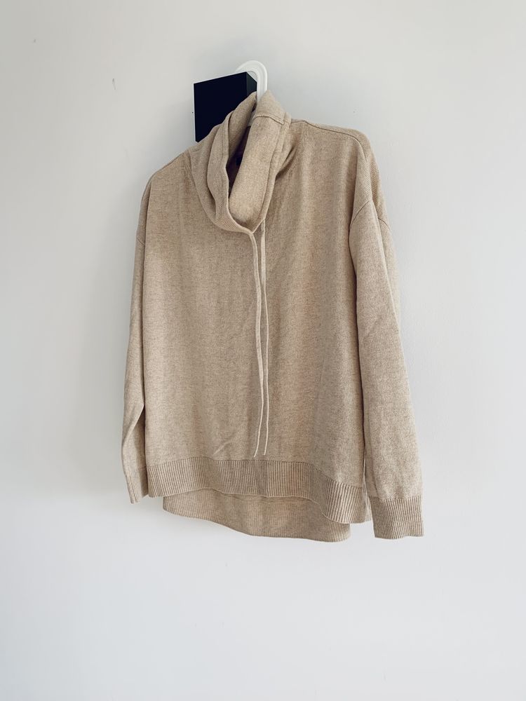 Sweter wełniany golf Massimo Dutti basic beżowy