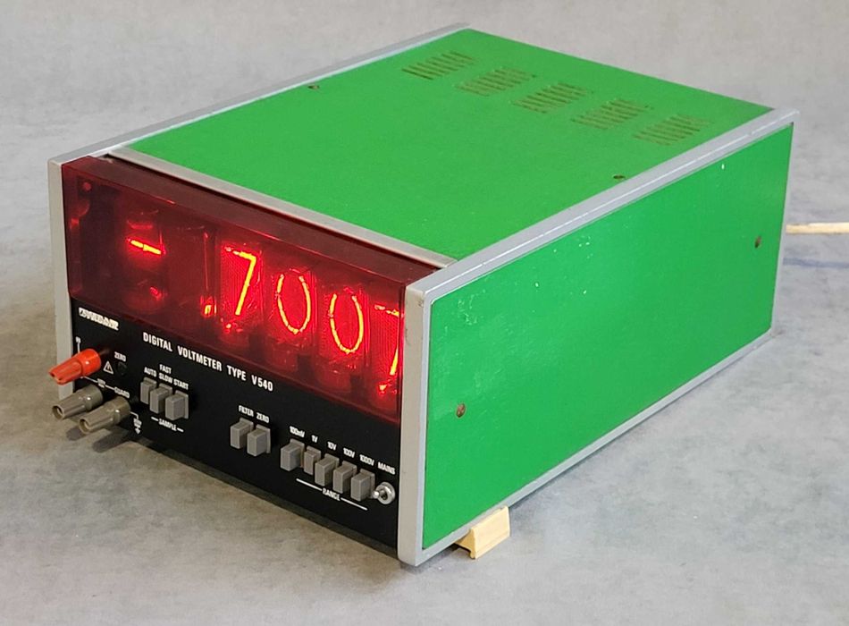 Mera Tronic 1979 Voltmeter typ V 540.