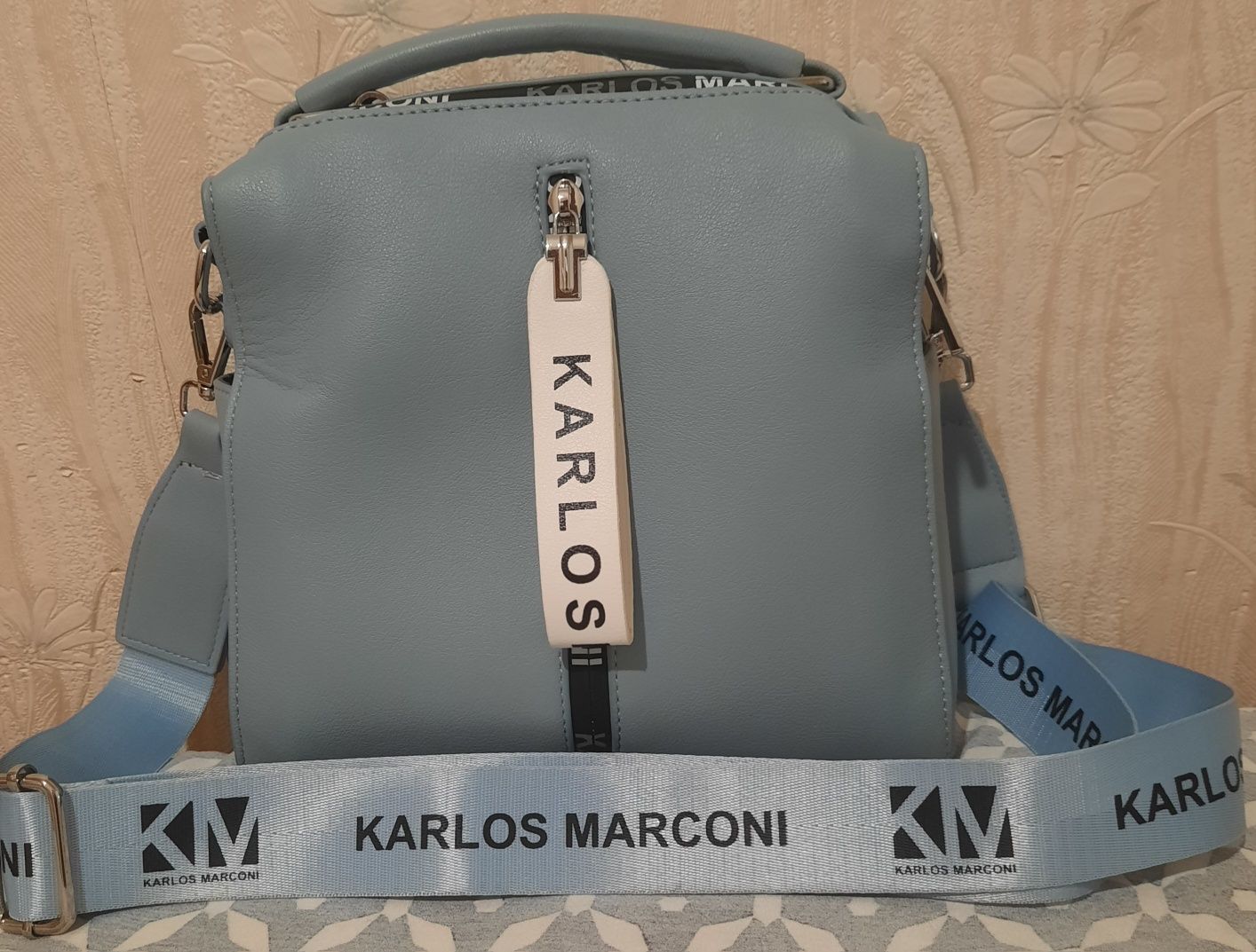 Продам сумку Karlos Marconi