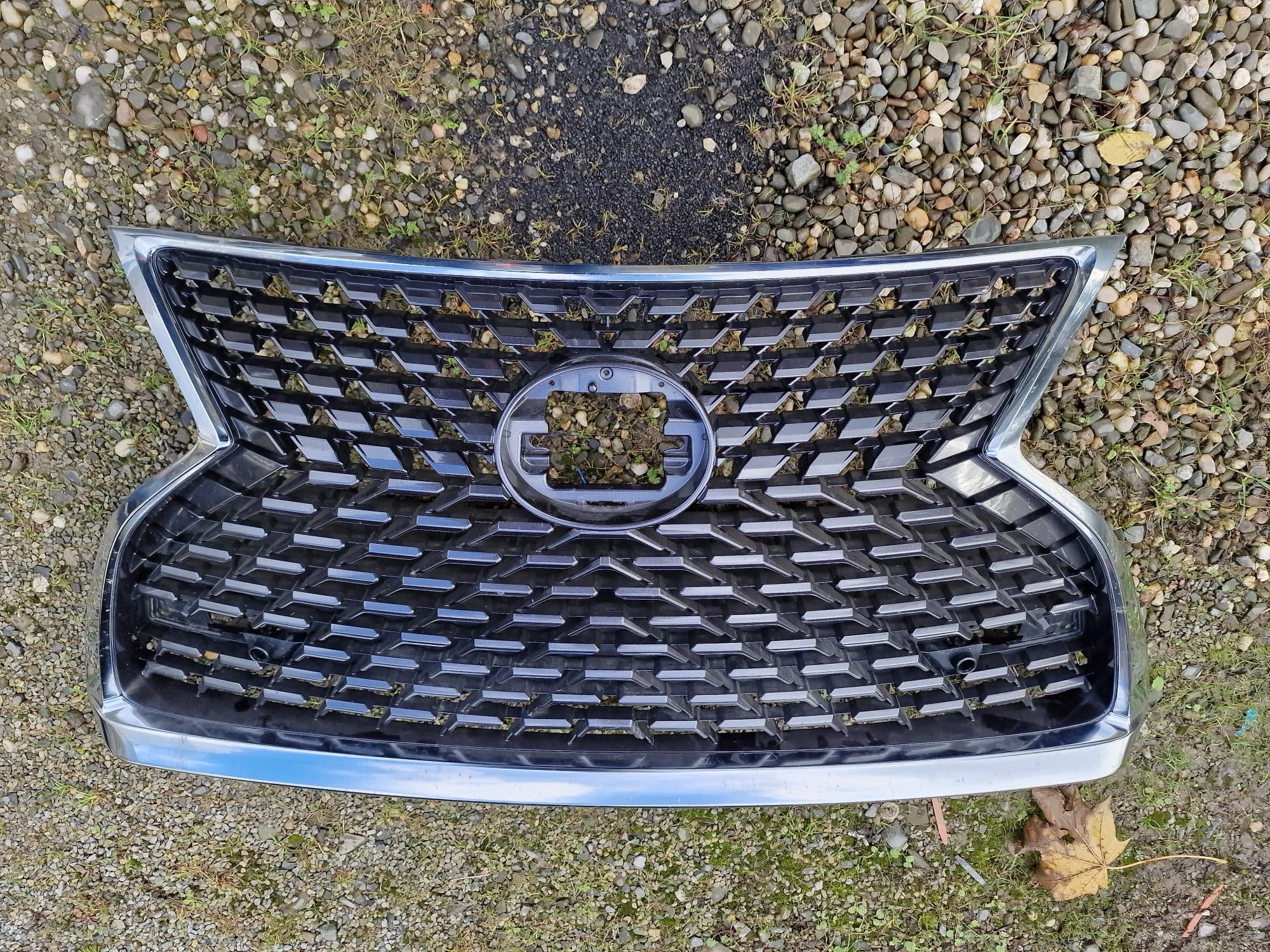 Grill przód Lexus RX300