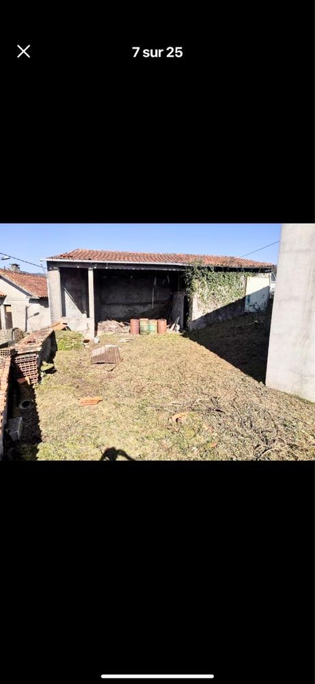 Casa com dependência e terreno