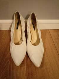 Skórzane, białe buty Zara komunia/ślub