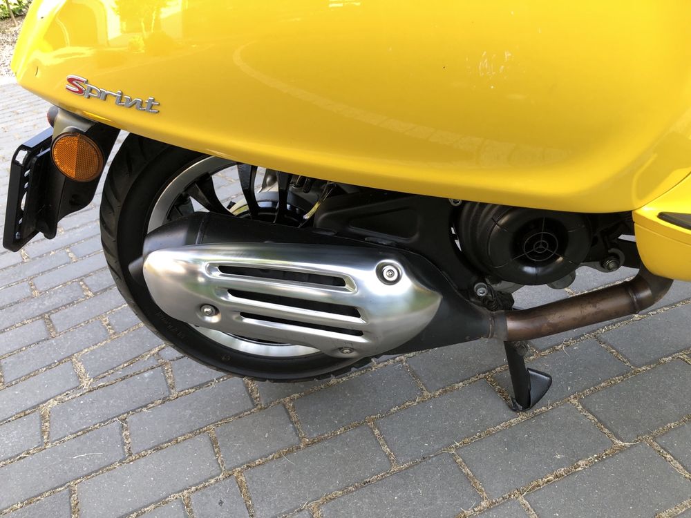 Skuter Vespa Sprint 50