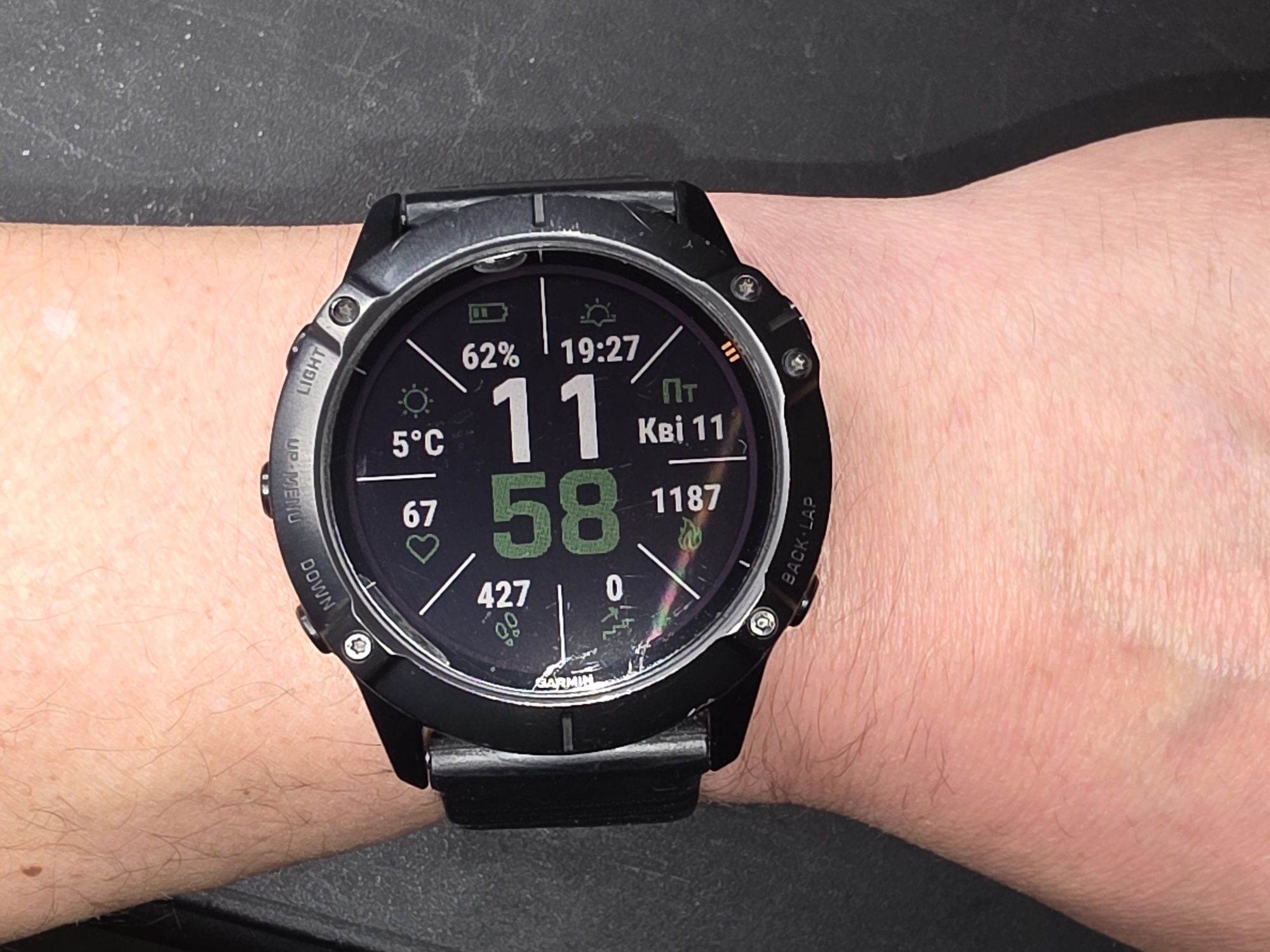 Продам Garmin fenix 6x pro solar