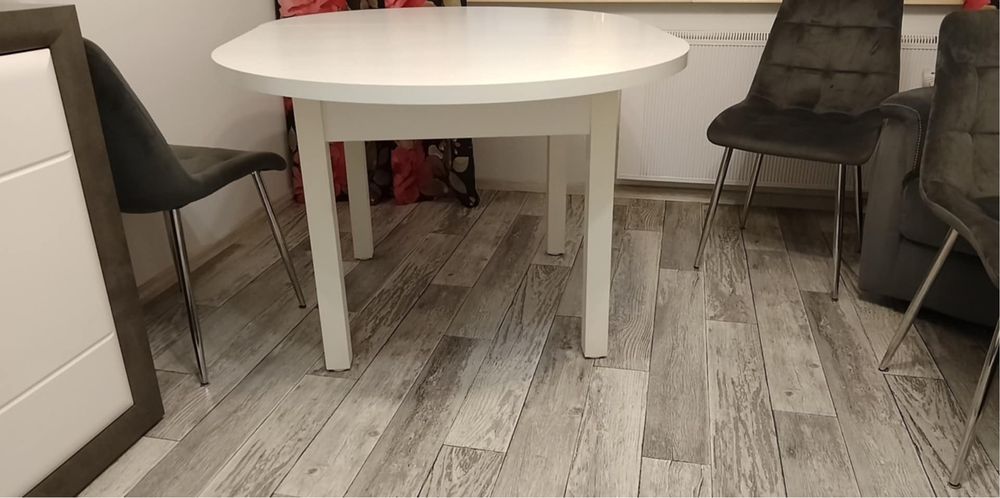 Sprzedam okrągły stół - rozkladany biały